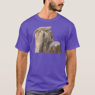 Camiseta Lizard Relaing On A Rock girl