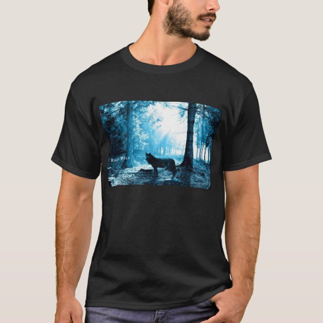 Camiseta Lobo Negro Sozinho na Floresta (Frente)