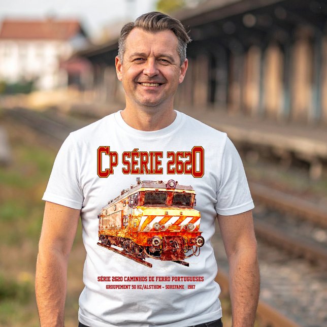 Camiseta Locomotiva elétrica CP Serie 2620. Loco Nez-Casse (CP Serie 2620 Electric Locomotive. Nez-Casse Train. Mens Basic T-Shirt)