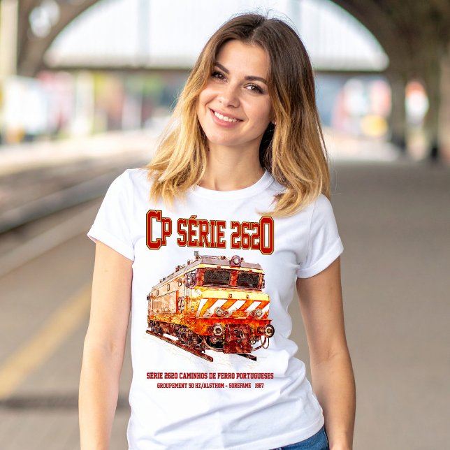 Camiseta Locomotiva elétrica CP Serie 2620. Loco Nez-Casse (CP Serie 2620 Electric Locomotive. Nez-Casse Train. Womens Basic T-Shirt)