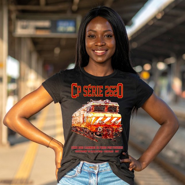 Camiseta Locomotiva elétrica CP Serie 2620. Loco Nez-Casse (CP Serie 2620 Electric Locomotive. Nez-Casse Train. Womens Basic T-Shirt)