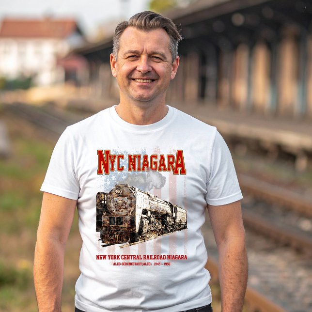 Camiseta Locomotiva NYC Niagara a vapor com bandeira americ (Historic NYC Niagara Train Steam Locomotive. Mens Basic T-Shirt)