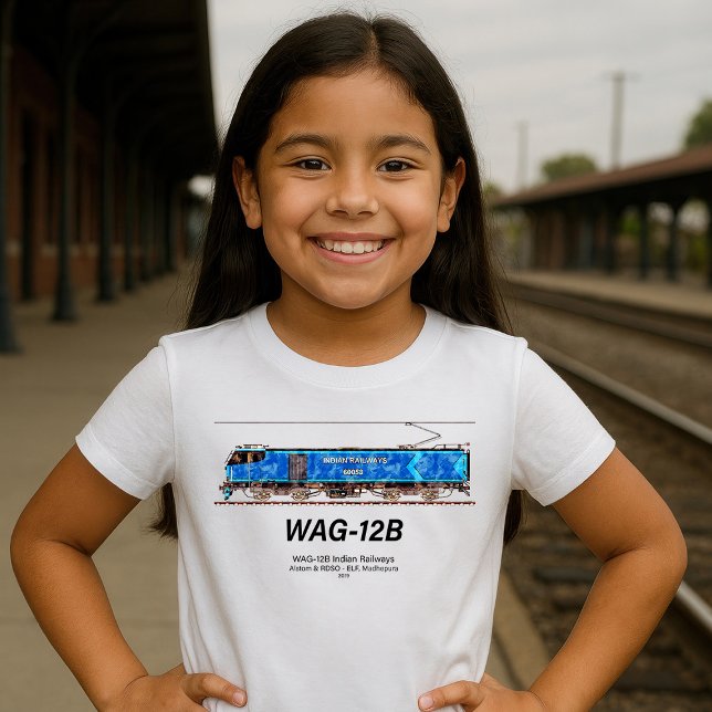 Camiseta Locomotiva WAG-12B. Caminho de ferro da Índia (WAG-12B Locomotive. Indian Railways freight train. Girl Basic T-Shirt)