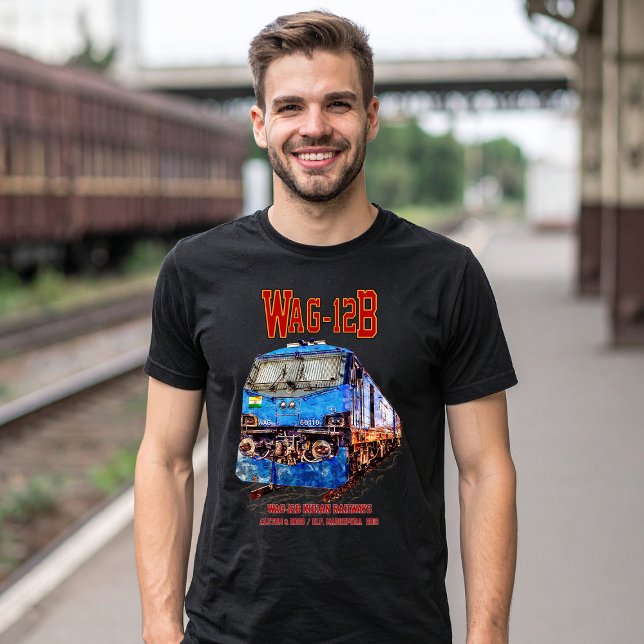 Camiseta Locomotiva WAG-12B. Caminho de ferro da Índia (WAG-12B Locomotive. Indian Railways freight Train. Mens Basic T-Shirt)