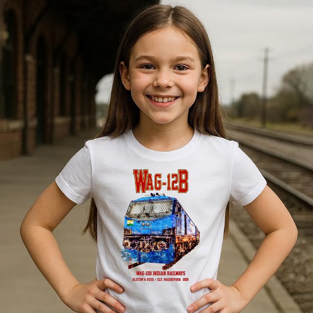 Camiseta Locomotiva WAG-12B. Caminho de ferro da Índia (WAG-12B Locomotive. Indian Railways freight Train. Girl Basic T-Shirt)