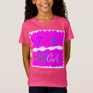 Camiseta Logo do Fab Chica em uma bonito moda rosa
