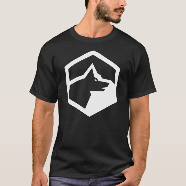 Camiseta Logotipo branco do Wolf Mountain (Frente)