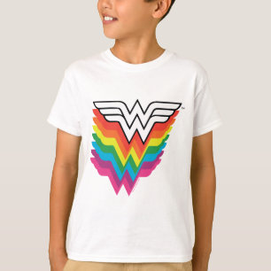 Camiseta Logotipo Rainbow para a Mulher Maravilha