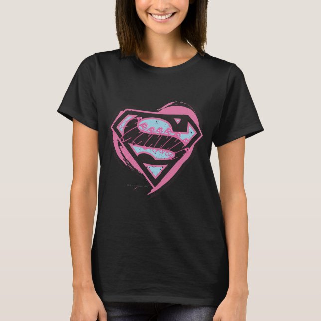 Camiseta Logotipo rosa da Supergirl no Coração (Frente)