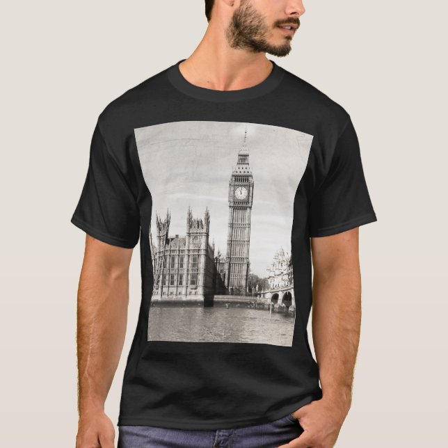 Camiseta Londres antiga, preto e branco. (Frente)
