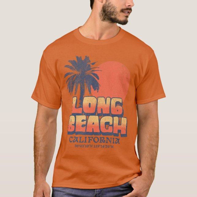 Camiseta Long Beach California Retro Sunset Palm Tree Cali  (Frente)