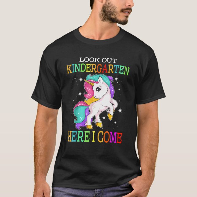 Camiseta Look Out Kindergarten Here I Come Unicorn Back To  (Frente)