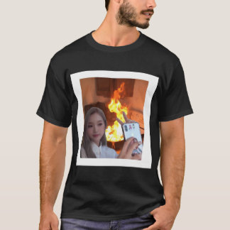 Camiseta LOONA Gowon com pino de incêndio