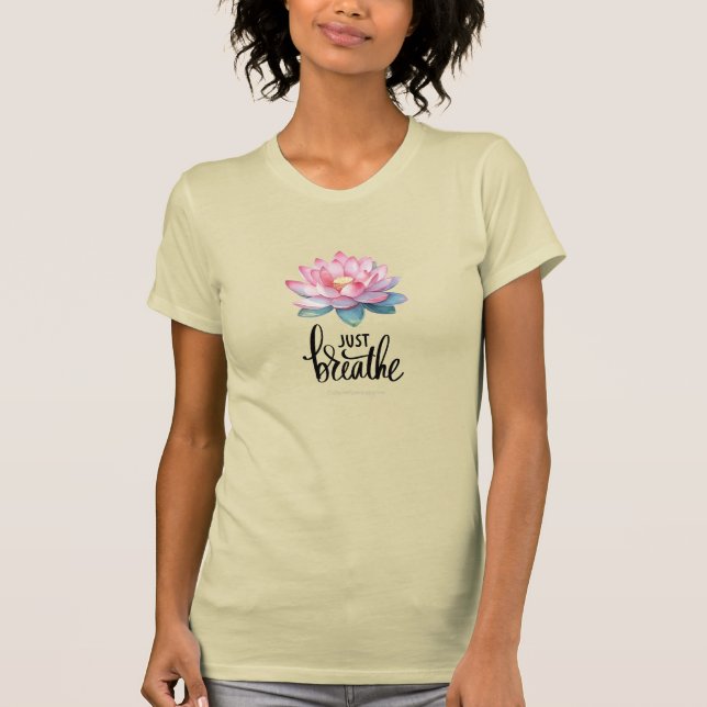 CAMISETA LOTUS FLOWER - APENAS RESPIRE O T-SHIRT (Frente)