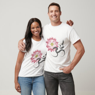 Camiseta Lótus Rosa Flor Yoga & Zen Calliografia Om Aum