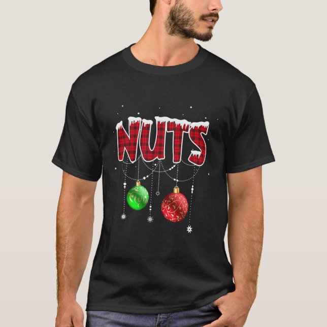 Camiseta Loucos de peito Casal de Natal Correspondente  (Frente)