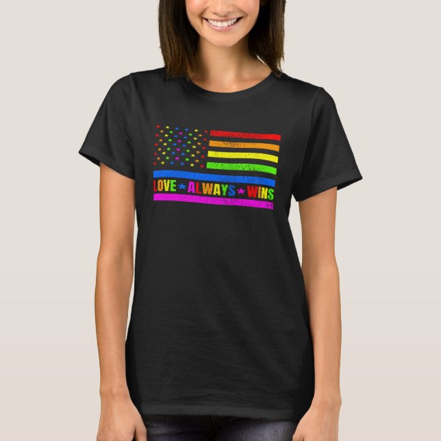 Camiseta Love Always Wins Gay Flag Rainbow Pride Day LGBT Q (Frente)