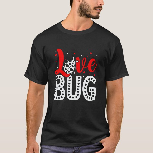 Camiseta Love Bug Valentine's Day Insect Nature Date Night  (Frente)