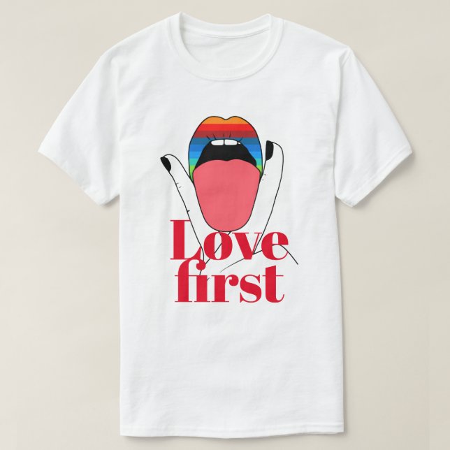 Camiseta Love First (Frente do Design)