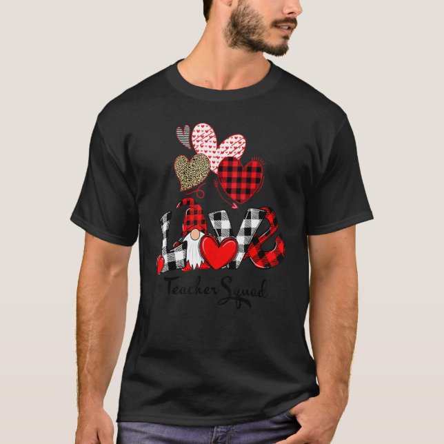 Camiseta Love Gnome Teacher Squad Happy Valentine Gnome Tea (Frente)
