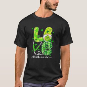 Camiseta Love Healthcare Worker Nurse Gnome St Patricks Day