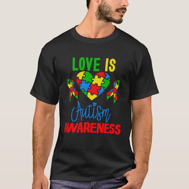 Camiseta Love is Autism Awareness Puzzle Pieces Heart and R (Frente)