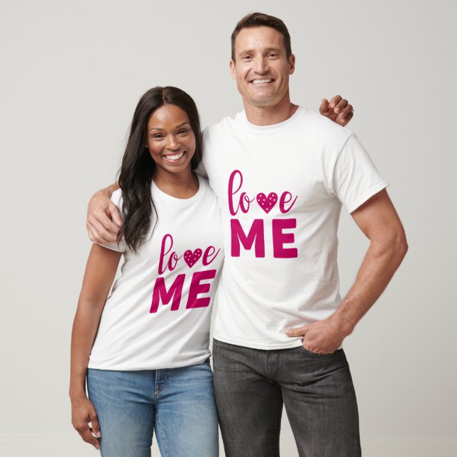 Camiseta Love ME (Unissex)