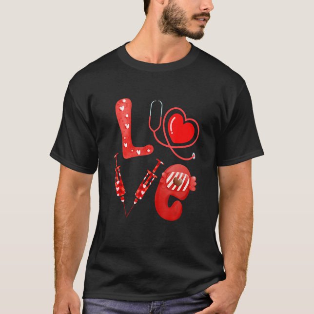 Camiseta Love Nurse Stethoscope Syringe Happy Valentine's D (Frente)
