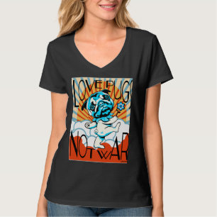 Camiseta LOVE PUGS NOT WAR Classic T-Shirt 749