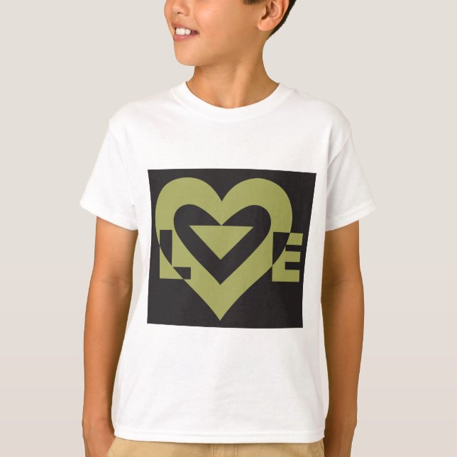 Camiseta Love Sage Green em preto (Frente)