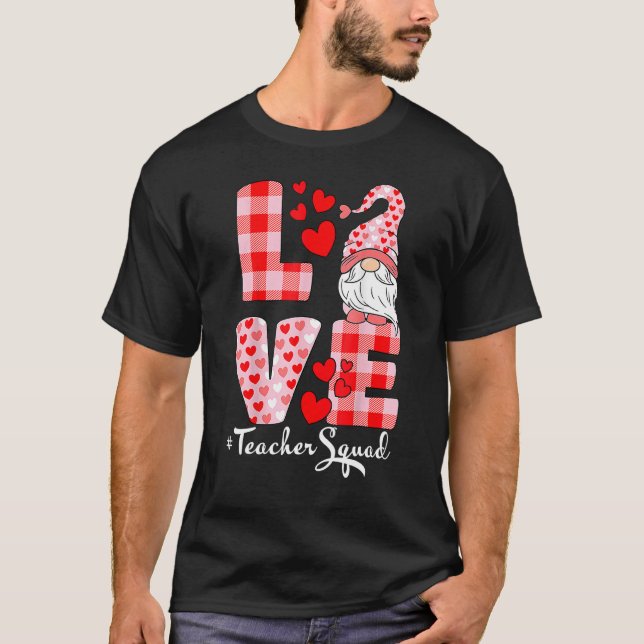 Camiseta Love Teacher Squad Gnome Hearts Valentines Gnome T (Frente)