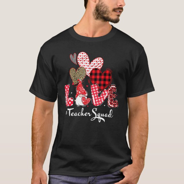 Camiseta Love Teacher Squad Gnome Hearts Valentines Gnome T (Frente)