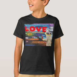 Camiseta Love USA grafite wall art. T-Shirt