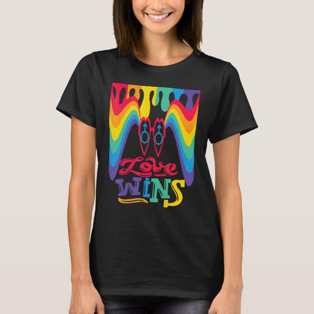 Camiseta Love Wins Rainbow with Mars Symbol for Gay Love (Frente)