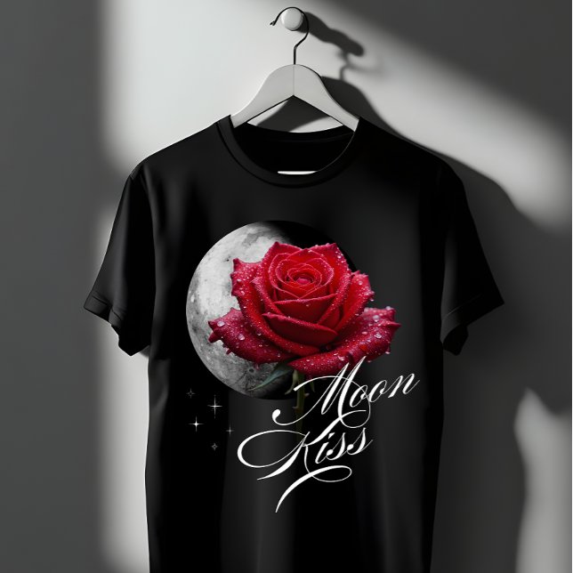 Camiseta Lua Beija Rosa & Arte Romântica da Lua Cheia (Criador carregado)