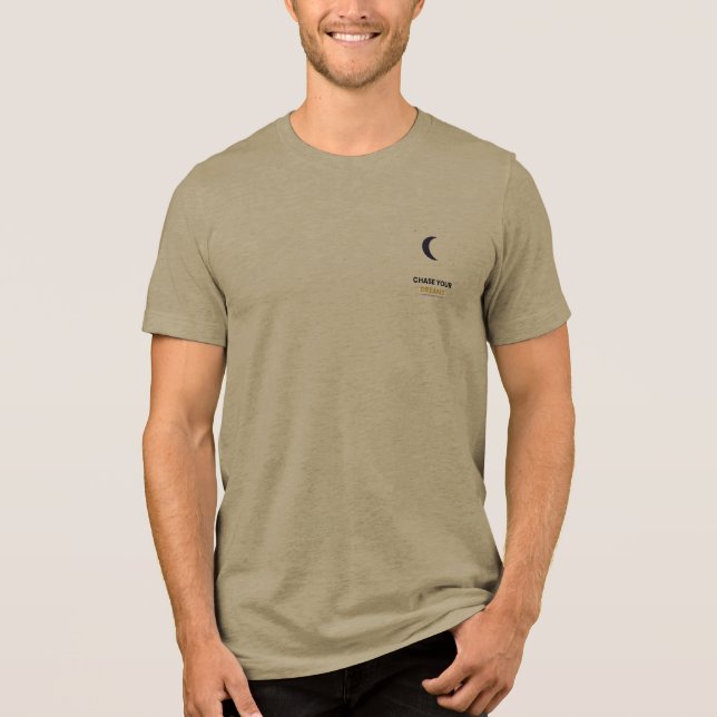 Camiseta Lua Celestial 'Persiga Seus Sonhos' (Frente)