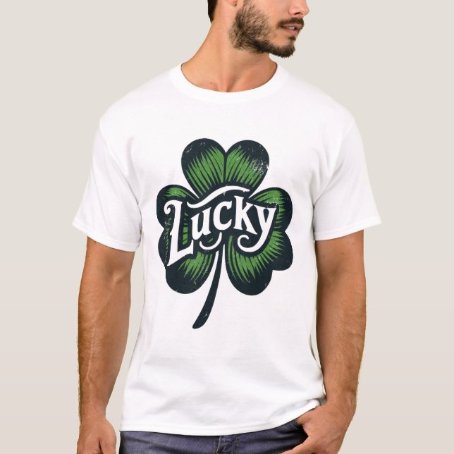 Camiseta Lucky Charm Clover Dia de São Patrício (Frente)
