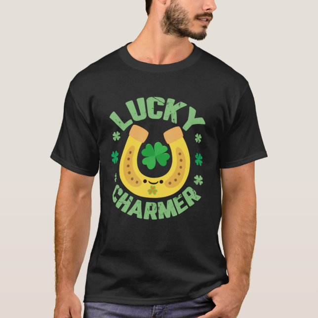 Camiseta LUCKY CHARMER  Teacher Student School St Patrick s (Frente)