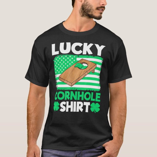 Camiseta Lucky Cornhole Equipe da Cornhole Bean Bag Cornhol (Frente)