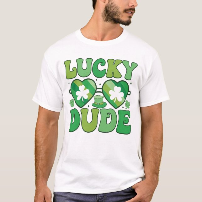 Camiseta Lucky Dude St. Patrick’s Day Graphic Tee  (Frente)