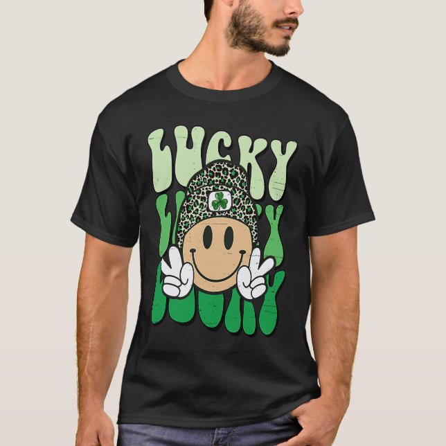 Camiseta Lucky Leopard Smile Face Meme  St Patricks Day Wom (Frente)