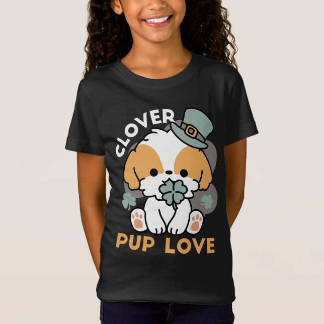 Camiseta Lucky Pup com Clover - Rua. Presente no Dia de Pat (Frente)