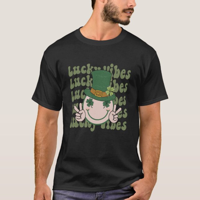 Camiseta Lucky Smile Face Rua Patrick Day (Frente)