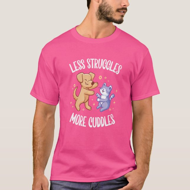 Camiseta Lutas E Cachorros Abraçando Gatos E Cachorros (Frente)