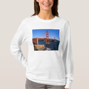 Camiseta Luz da manhã banha a Ponte Golden Gate