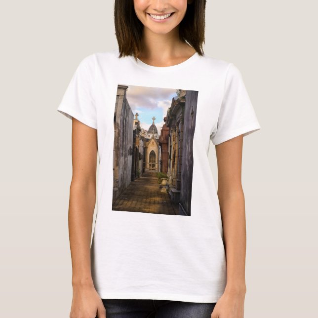 Camiseta Luz da noite no cemitério de Recoleta (Frente)