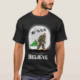 Camiseta Luzes de Árvore de Natal Bigfoot acreditam em Sasq