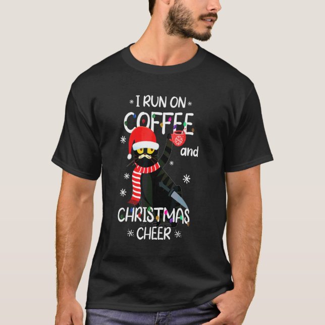 Camiseta Luzes de Gato Preto Eu Funciono Com Café e Alegria (Frente)