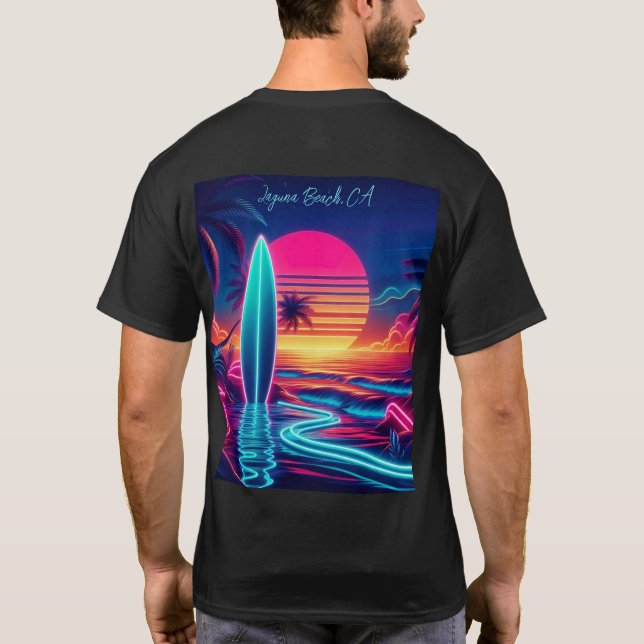 Camiseta Luzes de Neon do Surfboard Sunset (Verso)