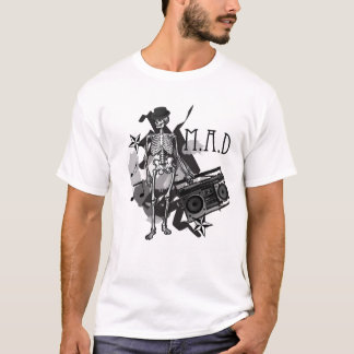 Camiseta M.A.D- Balancim de esqueleto